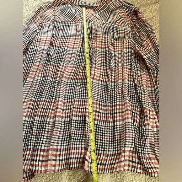Plaid blouse - Picture 6 of 7